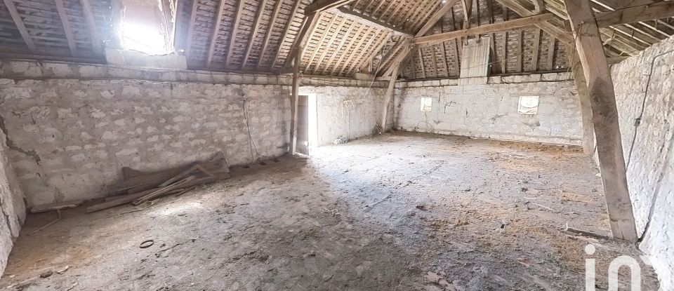 Maison de campagne 3 pièces de 84 m² à Savigny-en-Véron (37420)