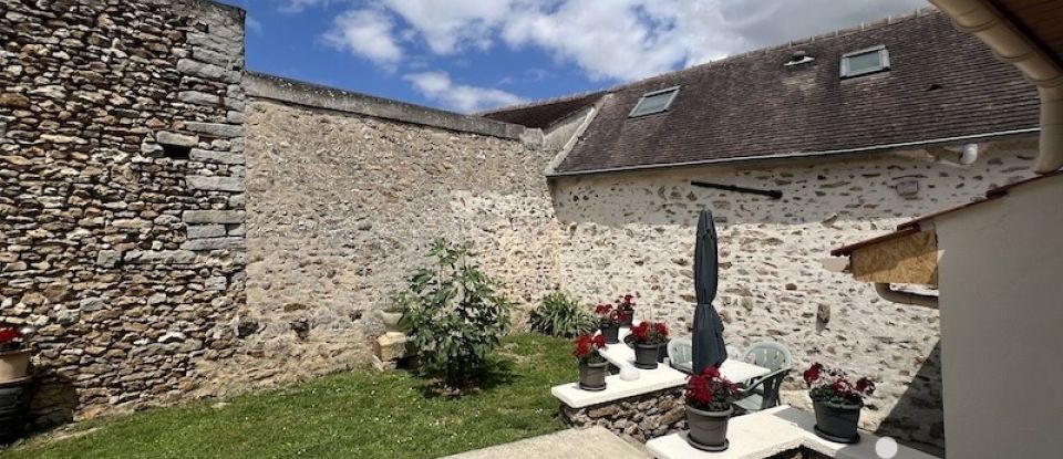 Traditional house 5 rooms of 93 m² in Le Châtelet-en-Brie (77820)