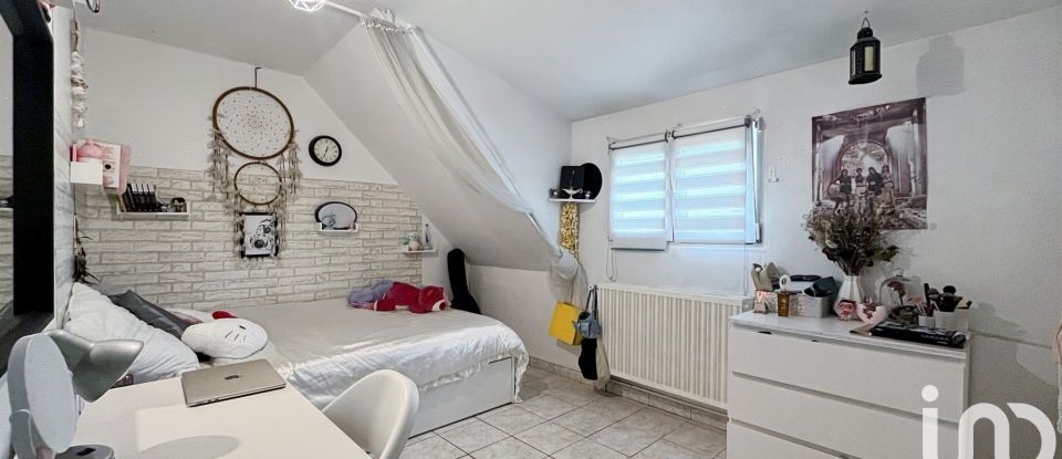 Maison traditionnelle 7 pièces de 120 m² à Garges-lès-Gonesse (95140)