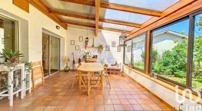 Traditional house 7 rooms of 205 m² in Gradignan (33170)