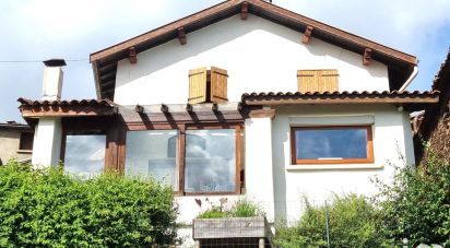 House 6 rooms of 130 m² in La Valla-en-Gier (42131)