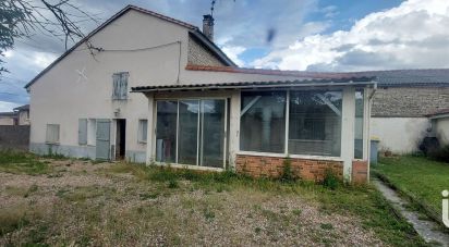 Maison de campagne 4 pièces de 110 m² à - (86130)