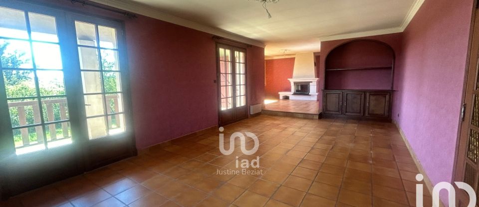 Traditional house 4 rooms of 150 m² in Moissac (82200)