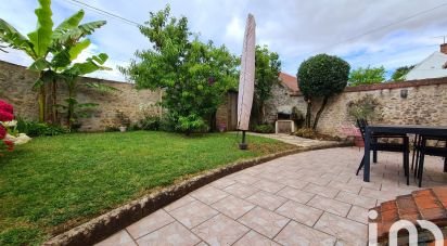 Country house 4 rooms of 79 m² in Monnerville (91930)