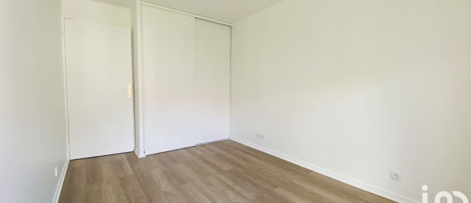 Apartment 3 rooms of 55 m² in Trappes (78190)