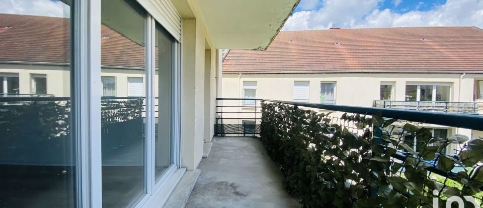 Apartment 3 rooms of 55 m² in Trappes (78190)