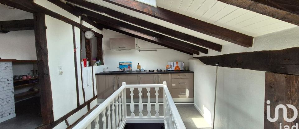 Duplex 2 pièces de 73 m² à Aurillac (15000)