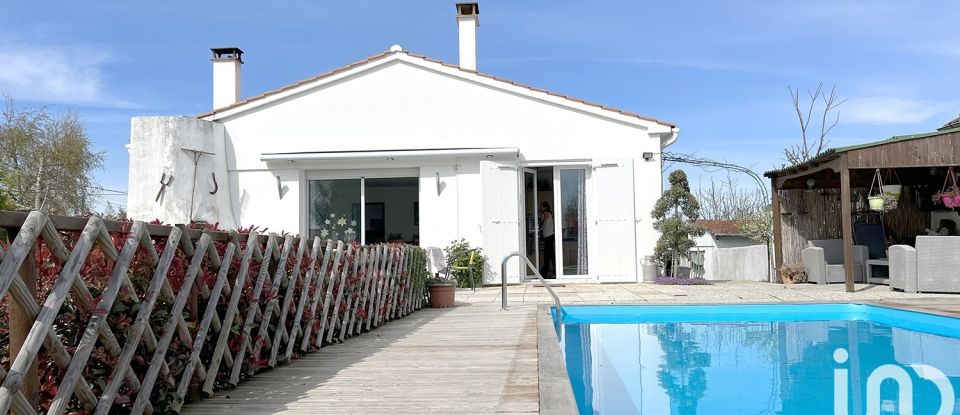 Maison traditionnelle 10 pièces de 184 m² à Le Château-d'Oléron (17480)