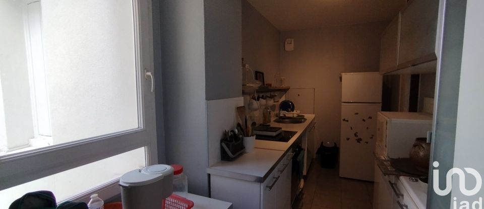 Apartment 4 rooms of 82 m² in Évry (91000)