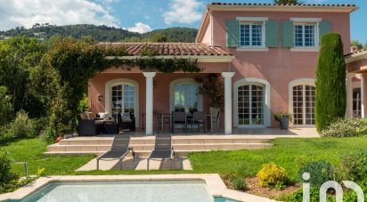 House 6 rooms of 205 m² in Grasse (06130)