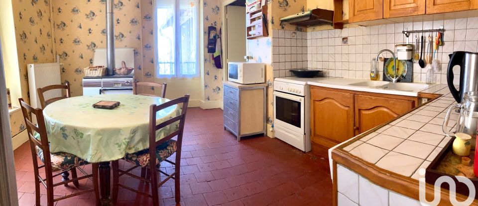 Village house 4 rooms of 124 m² in Saint-Martin-du-Puy (58140)