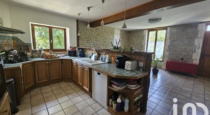 House 4 rooms of 160 m² in Ruelle-sur-Touvre (16600)