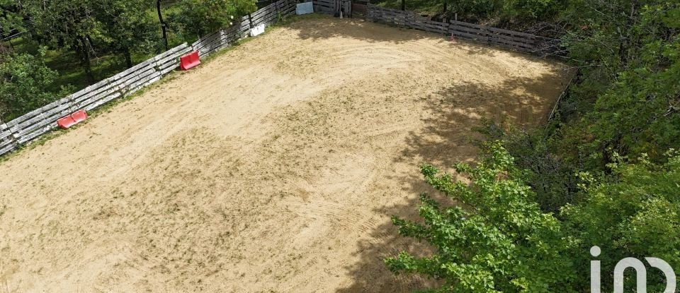 Maison 4 pièces de 160 m² à Ruelle-sur-Touvre (16600)