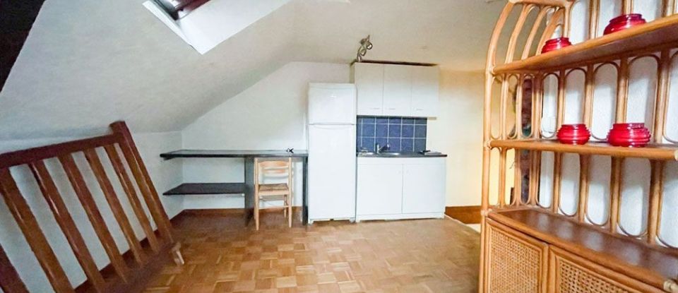 Immeuble de 192 m² à Thoury-Férottes (77940)