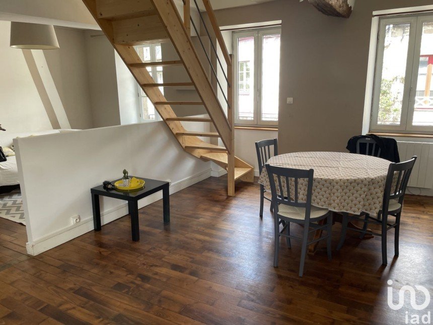 Immeuble de 120 m² à Combourg (35270)