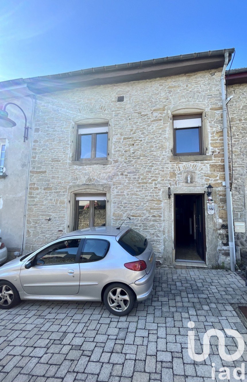 Maison 8 pièces de 114 m² à Bambiderstroff (57690)