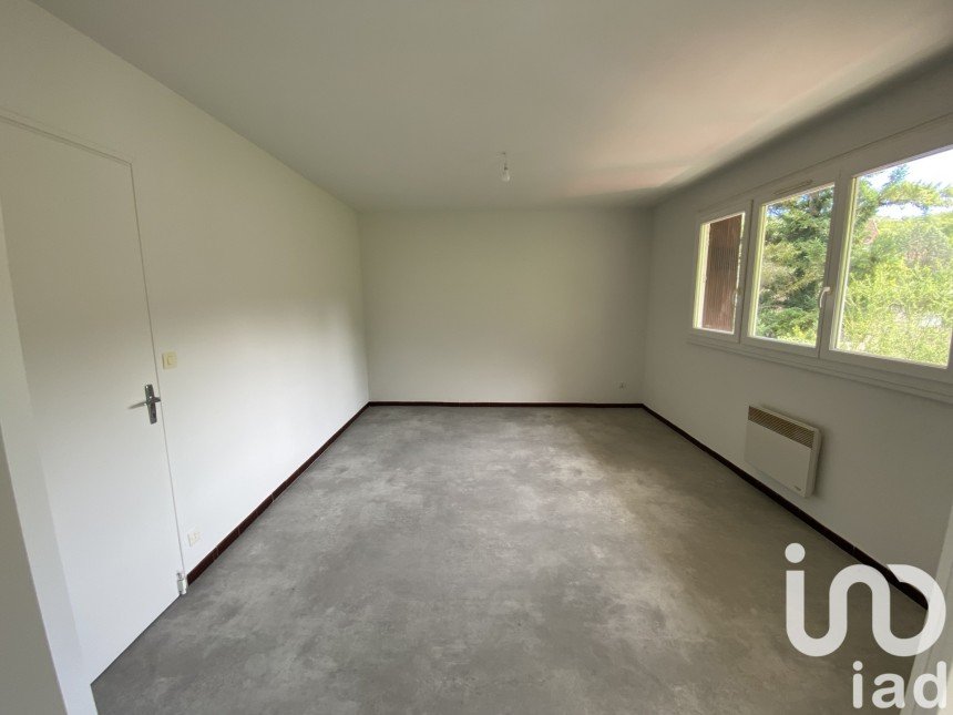 Appartement 5 pièces de 88 m² à Cahors (46000)