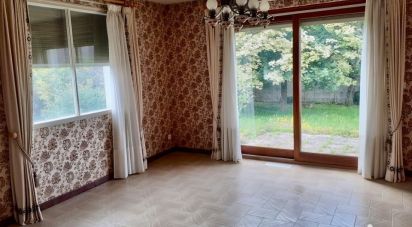 House 4 rooms of 99 m² in Faux-Fresnay (51230)