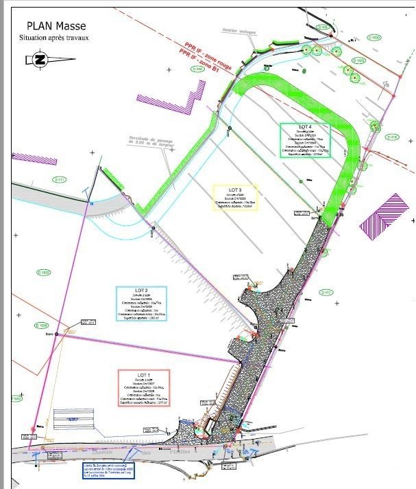 Land of 2,578 m² in Tourrettes-sur-Loup (06140)