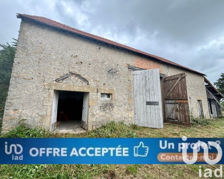 Barn conversion 3 rooms of 200 m² in Mornay-sur-Allier (18600)