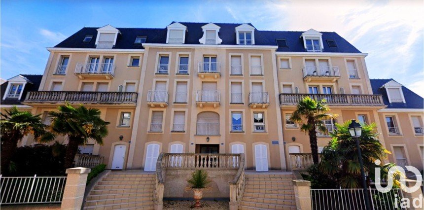 Apartment 2 rooms of 38 m² in Dinard (35800)