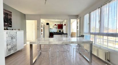 Apartment 4 rooms of 83 m² in Uzès (30700)