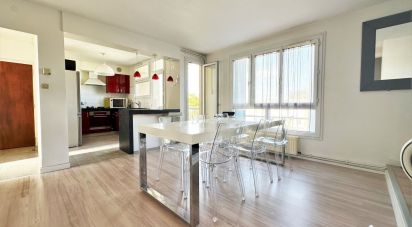 Apartment 4 rooms of 83 m² in Uzès (30700)