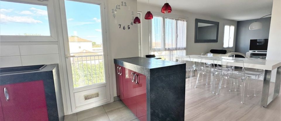 Appartement 4 pièces de 83 m² à Uzès (30700)