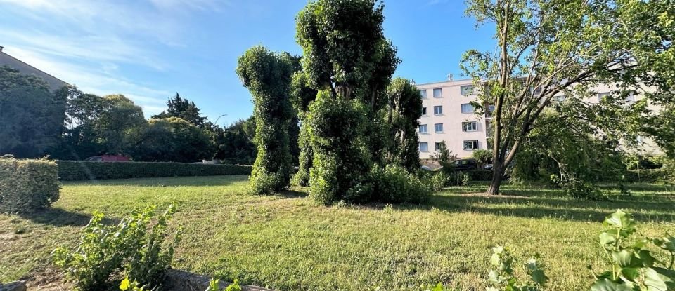 Appartement 4 pièces de 83 m² à Uzès (30700)