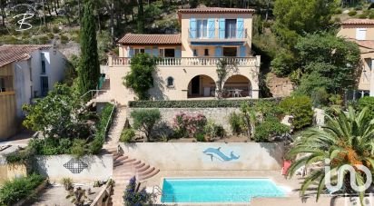 Traditional house 5 rooms of 150 m² in Saint-Cyr-sur-Mer (83270)
