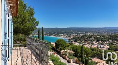 Traditional house 5 rooms of 150 m² in Saint-Cyr-sur-Mer (83270)