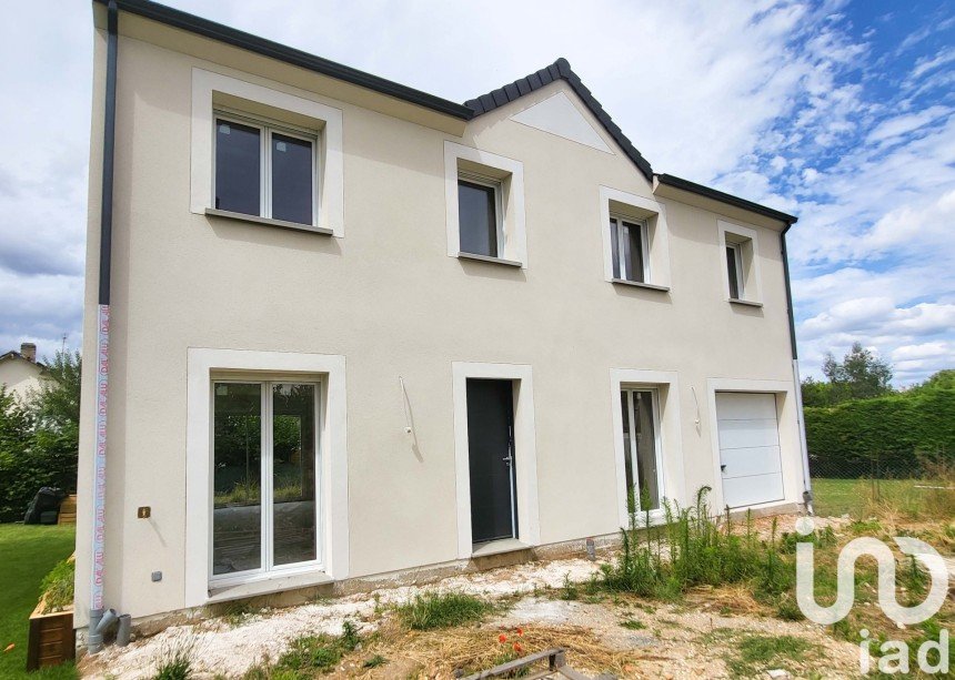 Maison 6 pièces de 124 m² à Épône (78680)