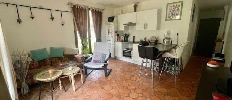 Appartement 2 pièces de 35 m² à Sainte-Mesme (78730)