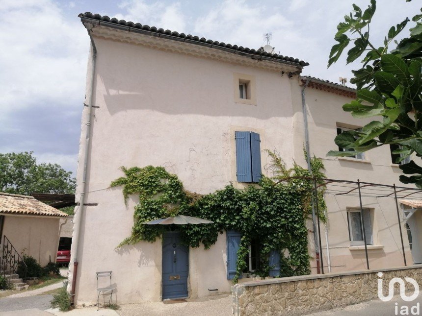 Maison 7 pièces de 114 m² à Mormoiron (84570)