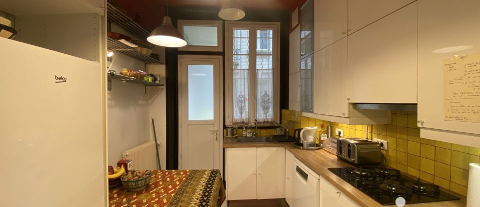 Appartement 4 pièces de 96 m² à Paris (75017)