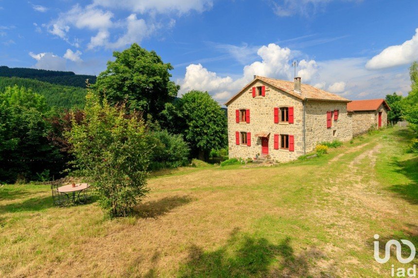 Maison 5 pièces de 160 m² à Saint-Félicien (07410)