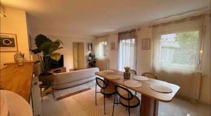 Apartment 4 rooms of 108 m² in Aix-en-Provence (13100)