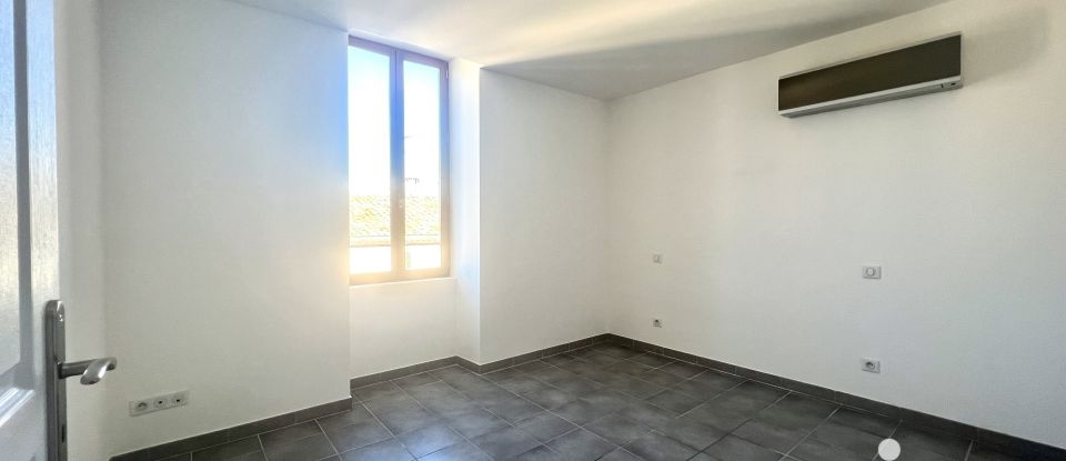 Duplex 4 rooms of 78 m² in Saint-Gilles (30800)