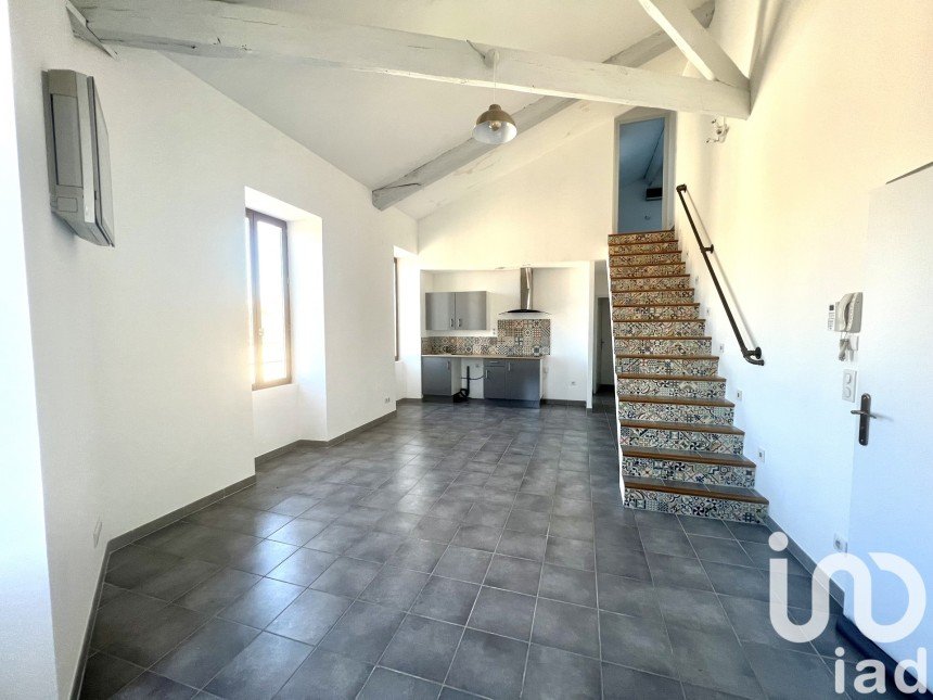 Duplex 4 rooms of 78 m² in Saint-Gilles (30800)