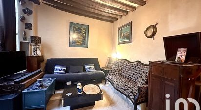 Apartment 2 rooms of 55 m² in Paris (75003)