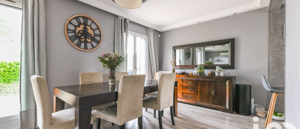 Maison traditionnelle 5 pièces de 109 m² à Saintry-sur-Seine (91250)