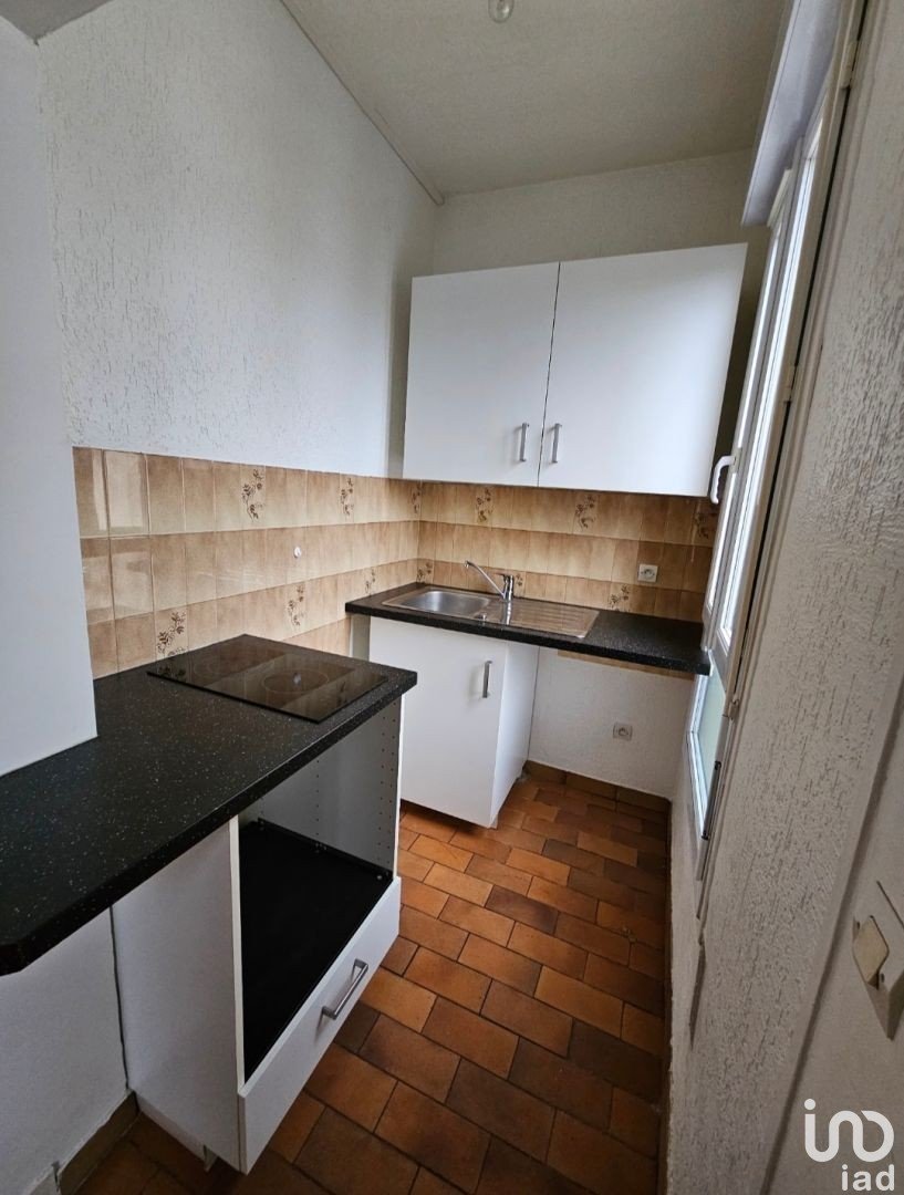 Apartment 2 rooms of 33 m² in Maisons-Alfort (94700)