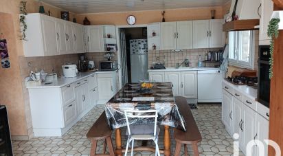 Country house 4 rooms of 118 m² in La Chapelle-Bâton (86250)