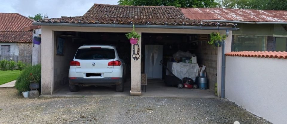 Maison de campagne 4 pièces de 118 m² à La Chapelle-Bâton (86250)