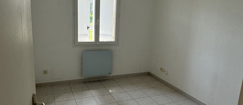 House 5 rooms of 91 m² in Saint-Martin-du-Bois (33910)