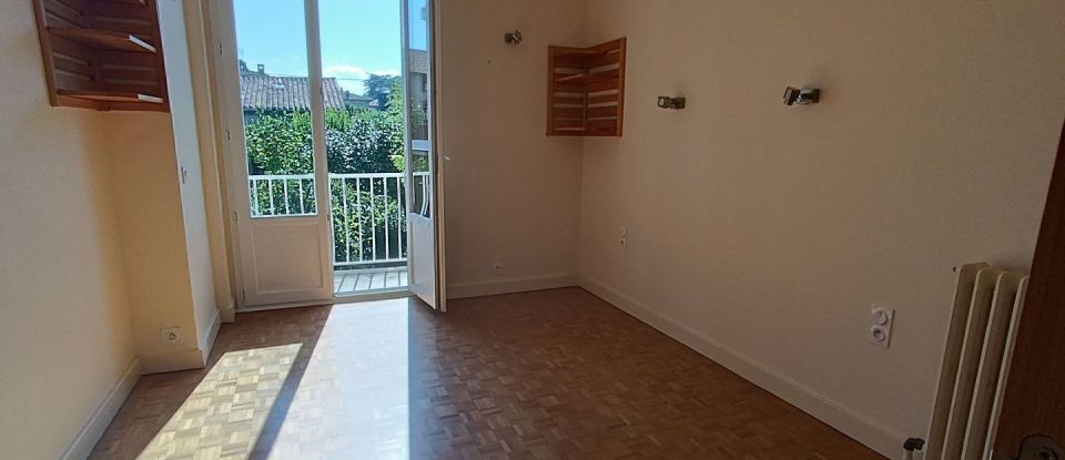 Maison 6 pièces de 119 m² à Mazamet (81200)