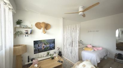 Apartment 1 room of 30 m² in Bordeaux (33200)