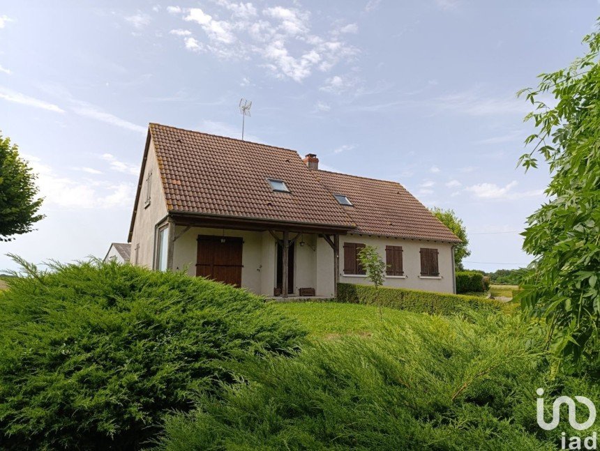 Maison 7 pièces de 147 m² à Cléré-du-Bois (36700)