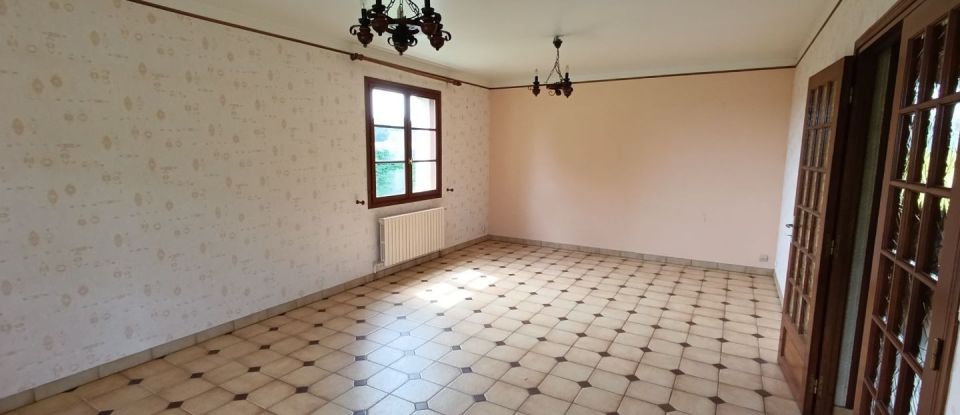 House 7 rooms of 147 m² in Cléré-du-Bois (36700)