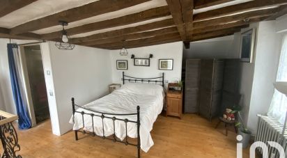 Traditional house 8 rooms of 171 m² in Saint-Michel-de-la-Roë (53350)